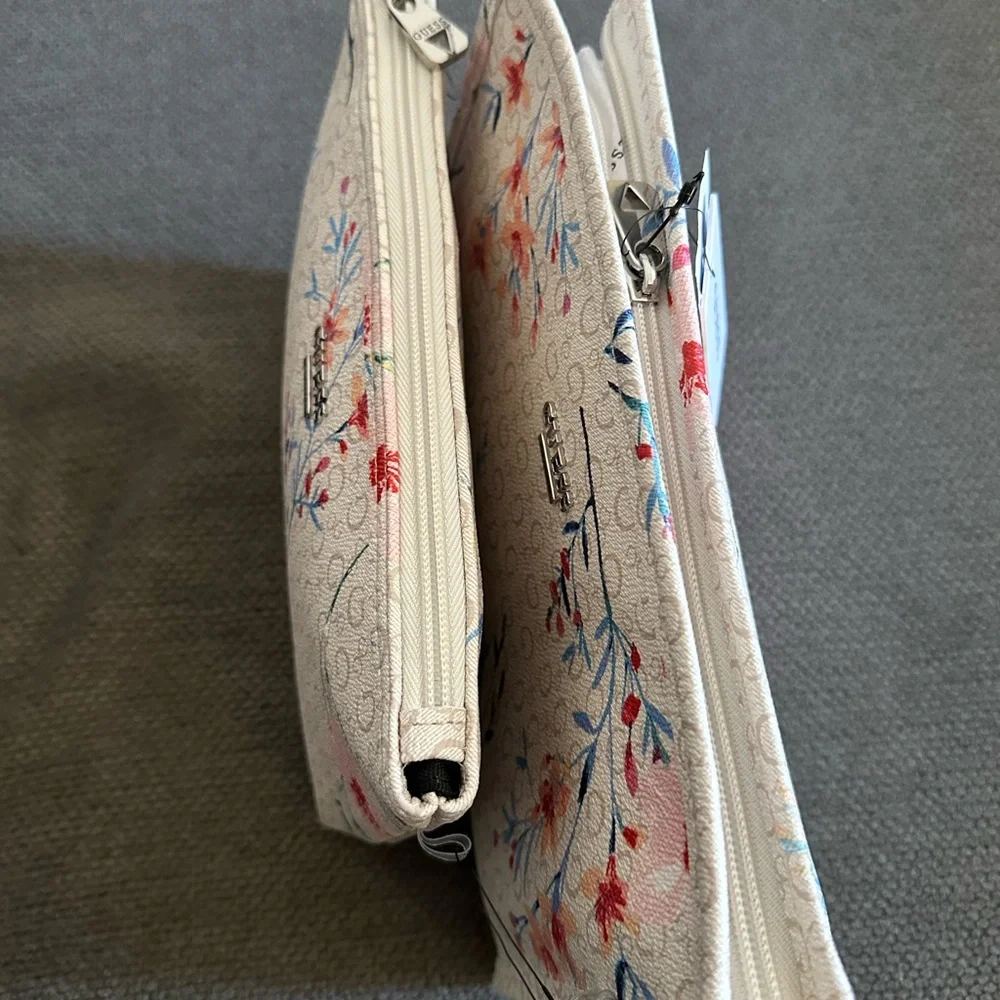 Guess 2-Piece Cosmetic Travel Essential Bags Floral Cream Women's Bag Set NEW - Picture 7 of 9